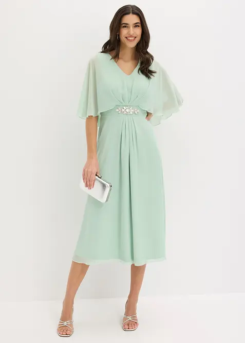 Chiffonkleid mit Strassstein-Applikation in grün im Look von vorne (Totalaufnahme) - bonprix