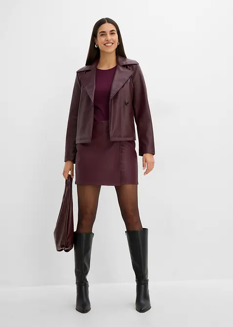 Asymmetrischer Lederimitat-Rock in rot im Look von vorne (Totalaufnahme) - bonprix