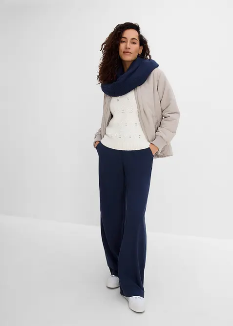 Hose mit hohem Bund in blau im Look von vorne (Totalaufnahme) - bonprix