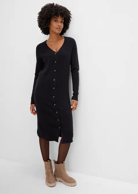 Strickkleid mit Knopfleiste in schwarz von vorne (Totalaufnahme) - bonprix