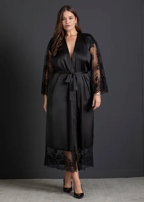 Satin Kimono mit Spitze in schwarz von vorne (Totalaufnahme) - bonprix