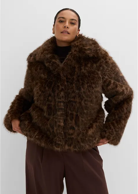 Kurze Fellimitat-Jacke in braun von vorne (im Anschnitt) - bonprix