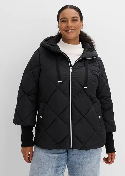 Wasserabweisende Puffer-Jacke in schwarz von vorne (im Anschnitt) - bonprix