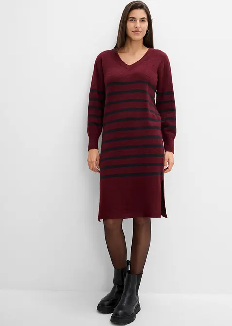 Strickkleid in rot von vorne (Totalaufnahme) - bonprix