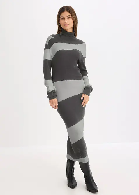Strickkleid aus feinem Viskose-Mix in grau von vorne (Totalaufnahme) - bonprix