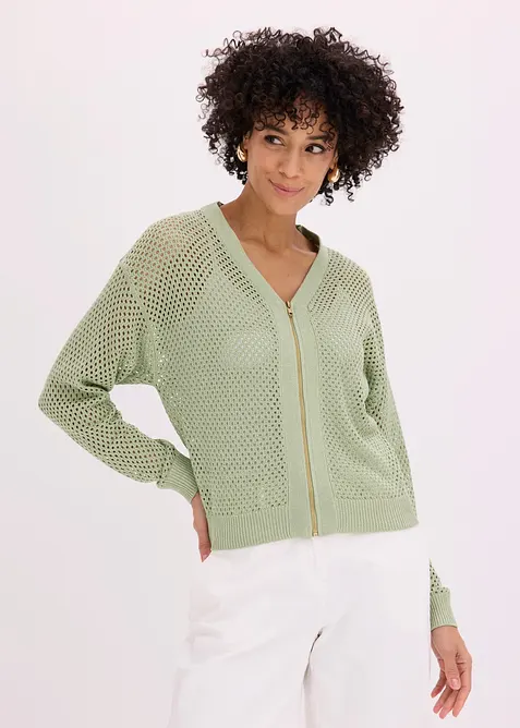 Ajour-Strickjacke mit Glitzereffekt in grün von vorne (im Anschnitt) - bonprix
