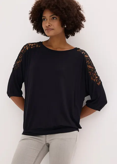 Oversize-Shirt aus Viskose-Mix in schwarz von vorne (im Anschnitt) - bonprix