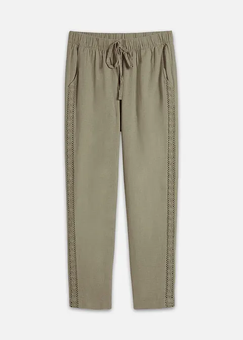 Leinenhose mit seitlichem Spitzeneinsatz, knöchelfrei in grün von vorne - bonprix