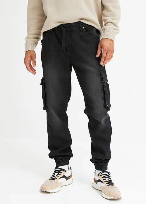 Slim Fit Jeans-Jogger mit Komfortbund, Straight in schwarz von vorne - bonprix