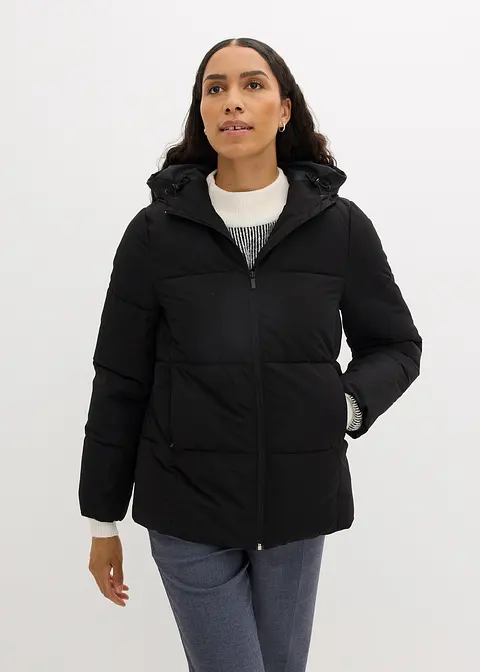 Wattierte Steppjacke, kurz in schwarz von vorne (im Anschnitt) - bonprix