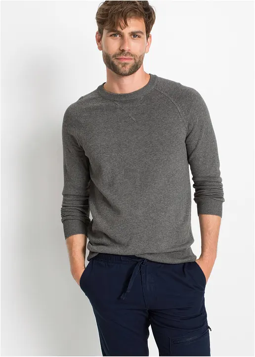 Feinstrickpullover (2er Pack) aus reiner Baumwolle in grau von vorne (im Anschnitt) - bonprix