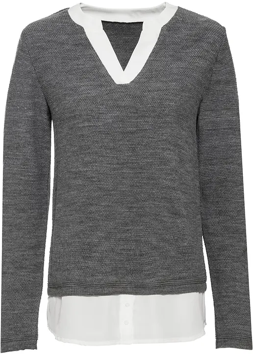 Feinstrickpullover mit Bluseneinsatz in grau von vorne - bonprix