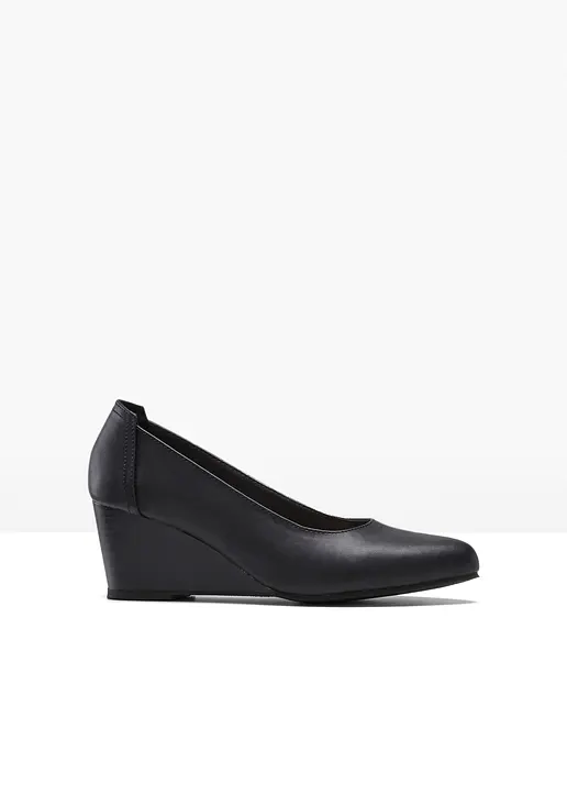 Keilpumps in schwarz von vorne - bonprix