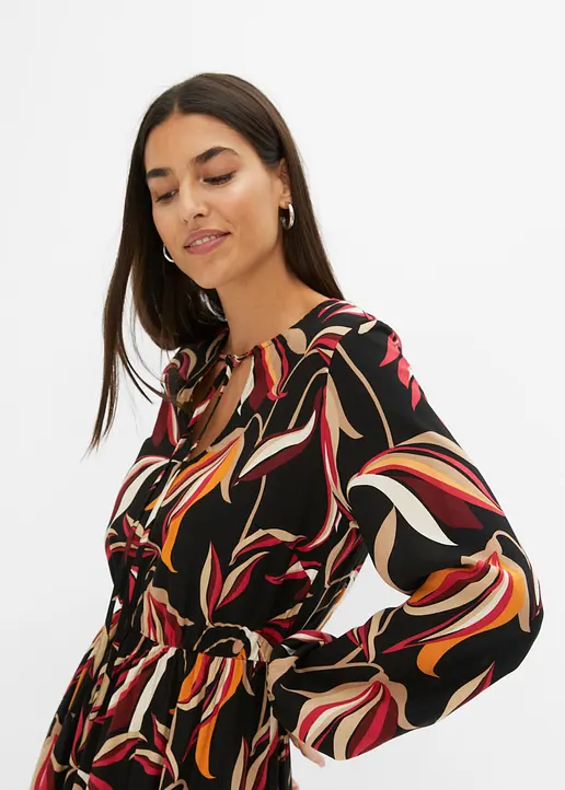 Maxikleid aus reiner Viskose in schwarz (Detailaufnahme) - bonprix