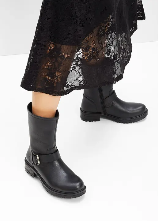 Stiefel in schwarz - bonprix