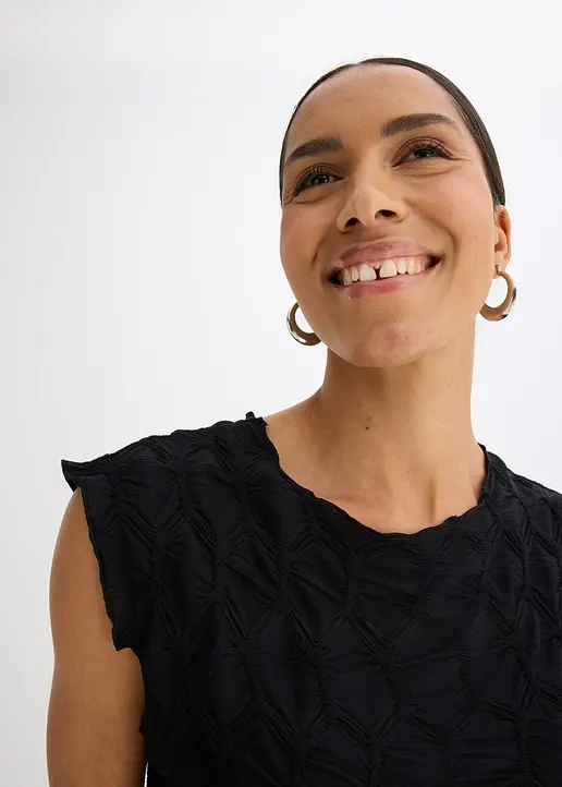 Shirt in schwarz (Detailaufnahme) - bonprix