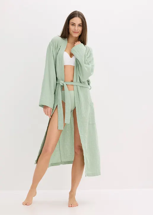 Morgenmantel aus softem Musselin, oversized in grün im Look von vorne (Totalaufnahme) - bonprix