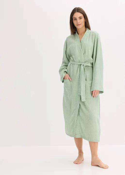 Morgenmantel aus softem Musselin, oversized in grün von vorne (Totalaufnahme) - bonprix