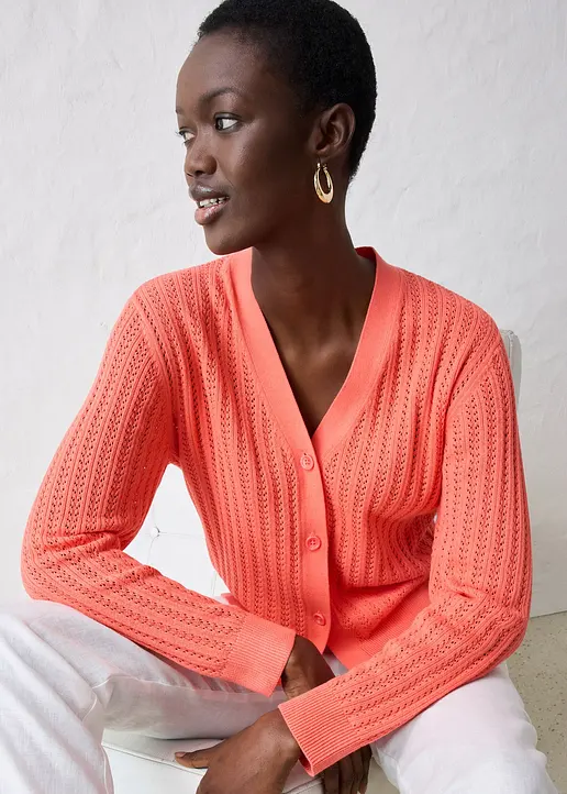 Ajour-Strickjacke mit Leinenanteil in pink von vorne (im Anschnitt) - bonprix