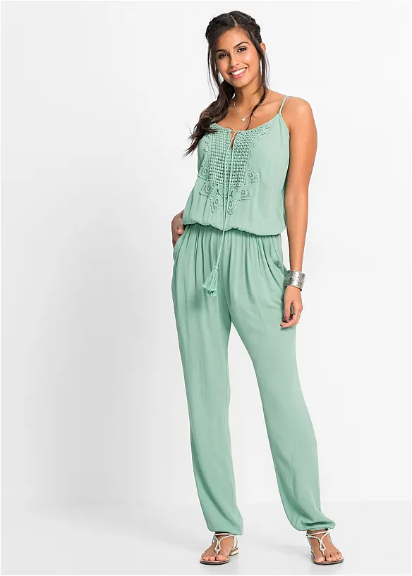 Jumpsuit aus strukturierter Viskose in grün von vorne (Totalaufnahme) - bonprix Jumpsuit aus strukturierter Viskose in grün von vorne (Totalaufnahme) - bonprix