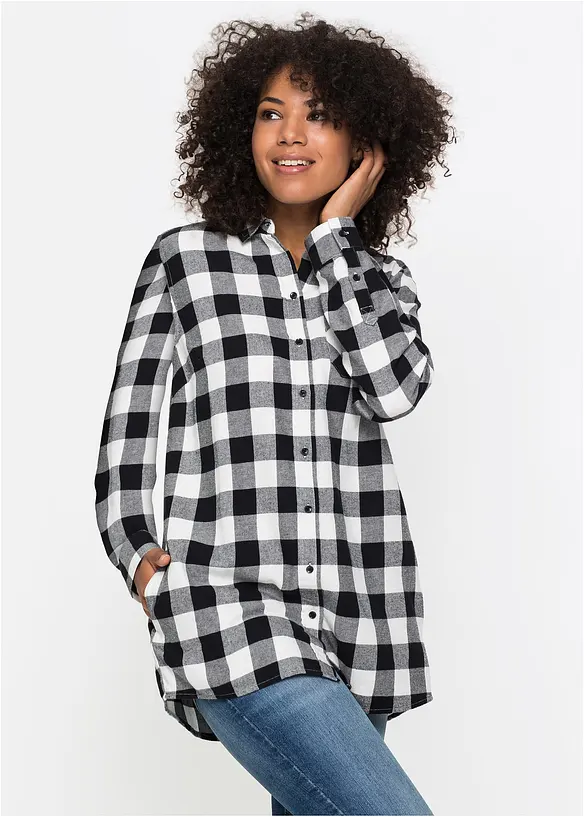 Flanell-Longbluse aus reiner Baumwolle in weiß von vorne (im Anschnitt) - bonprix Flanell-Longbluse aus reiner Baumwolle in weiß von vorne (im Anschnitt) - bonprix