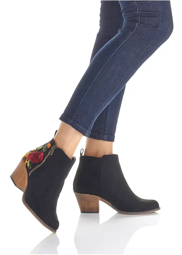 Cowboy-Boots mit Stickerei in schwarz - bonprix