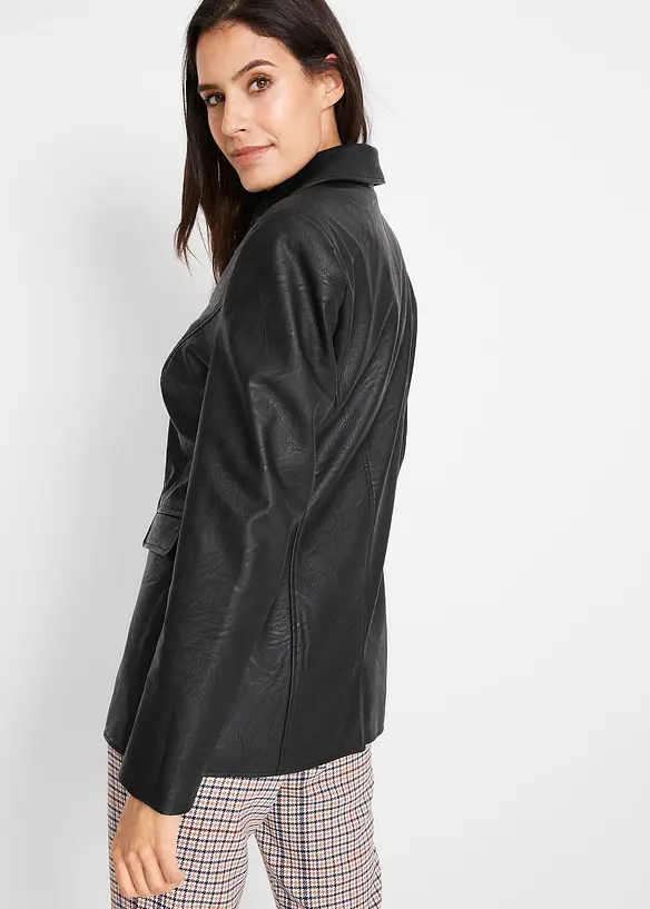 Lederimitat-Longblazer in schwarz von hinten (im Anschnitt) - bonprix