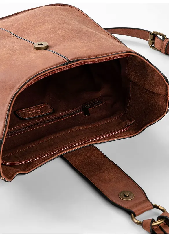 Umhängetasche mit dekorativem Schnallendetail in braun geöffnet - bonprix