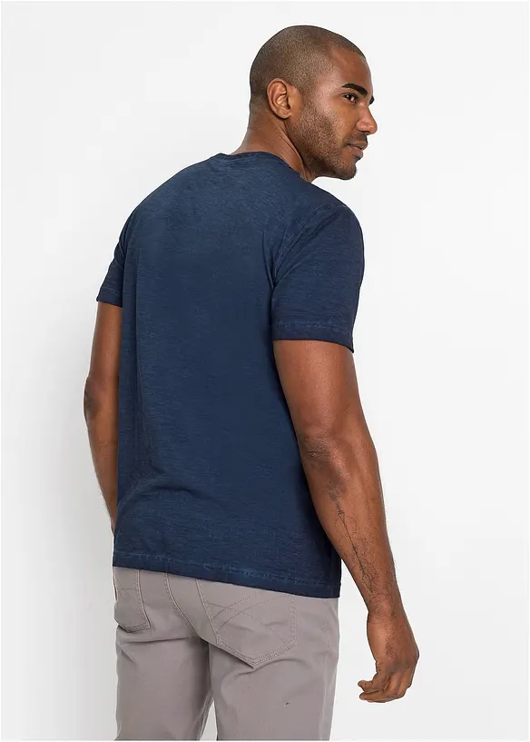 Henleyshirt, Kurzarm in gewaschener Optik aus reiner Bio-Baumwolle in blau von hinten (im Anschnitt) - bonprix