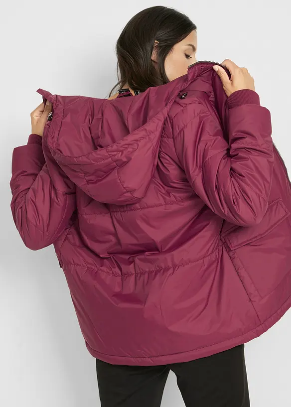 Jacke mit Kapuze und aufgesetzten Taschen in rot von hinten (im Anschnitt) - bonprix
