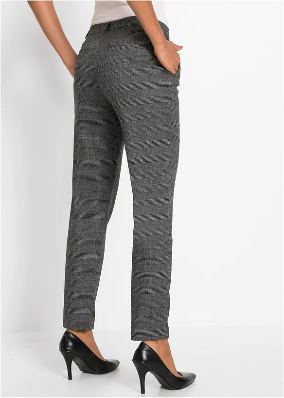 Karo-Chinohose in schwarz von hinten - bonprix