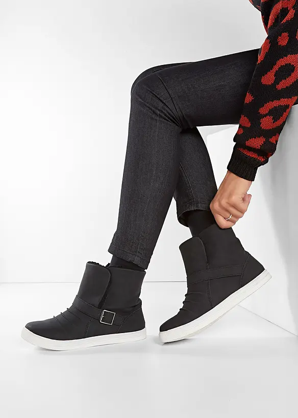 Winterboots in schwarz - bonprix