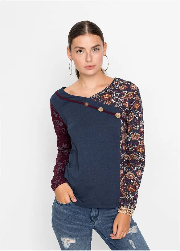 Langarmshirt mit Knöpfen in blau von vorne (im Anschnitt) - bonprix