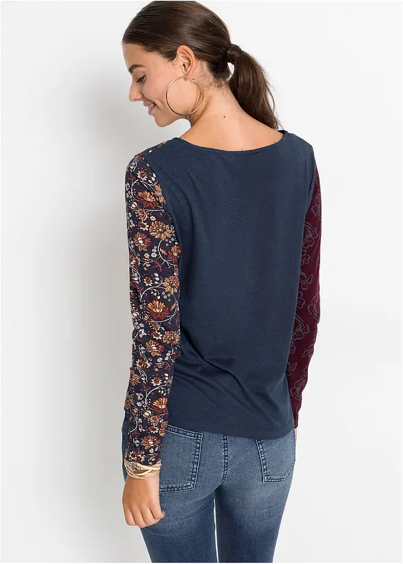 Langarmshirt mit Knöpfen in blau von hinten (im Anschnitt) - bonprix