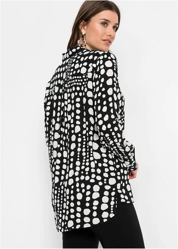 bedruckte Longbluse aus fließender Viskose in schwarz von hinten (im Anschnitt) - bonprix