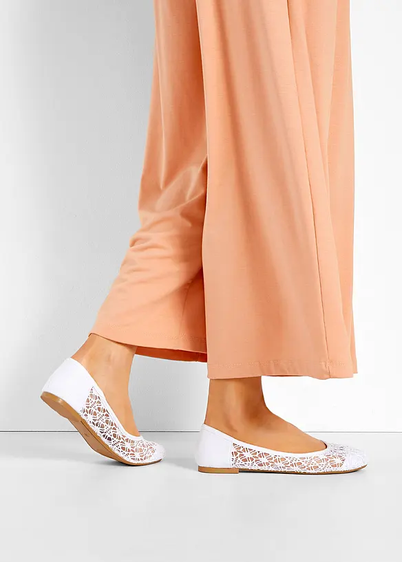 Ballerinas mit Spitze in weiß - bonprix