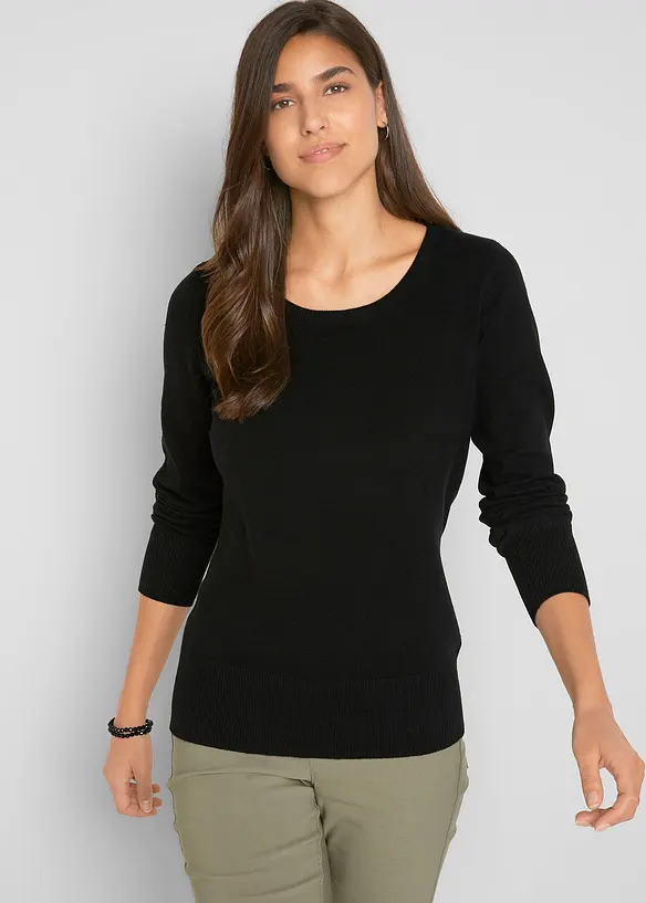Basic Pullover mit recycelter Baumwolle in schwarz von vorne (im Anschnitt) - bonprix