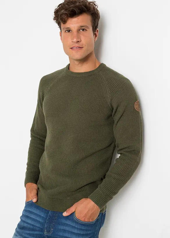 Grobstrick-Pullover mit recycelter Baumwolle in grün von vorne (im Anschnitt) - bonprix