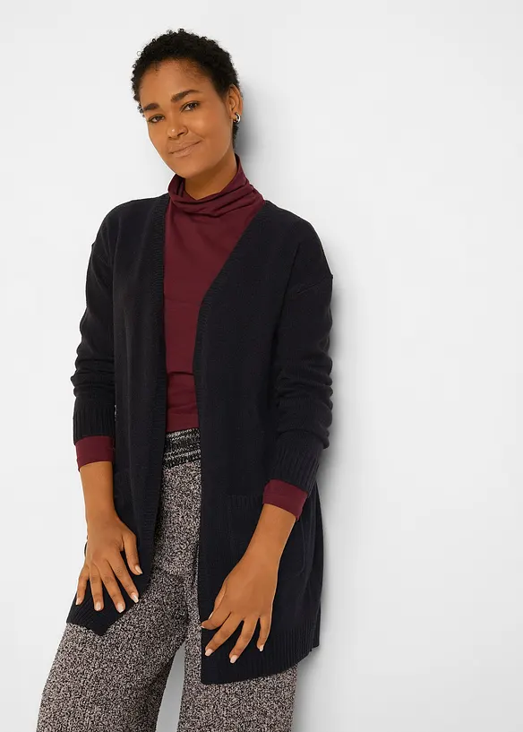 Longstrickjacke in schwarz von vorne (im Anschnitt) - bonprix
