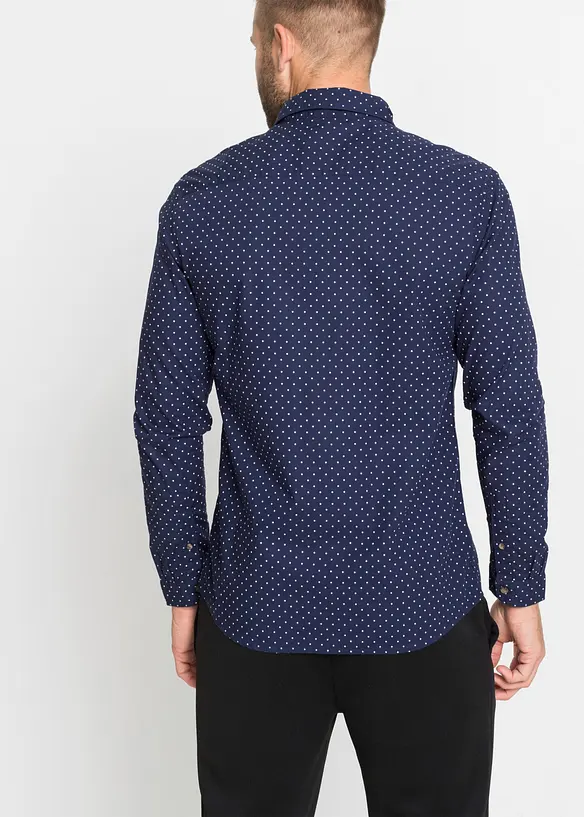 Langarmhemd aus Baumwolle in Slim Fit in blau von hinten (im Anschnitt) - bonprix