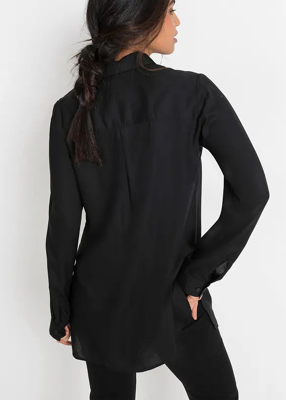Hemdbluse aus fließender Viskose in schwarz von hinten (im Anschnitt) - bonprix
