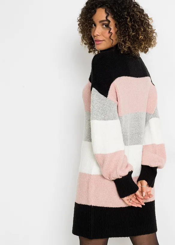 Strickkleid in schwarz von hinten (im Anschnitt) - bonprix