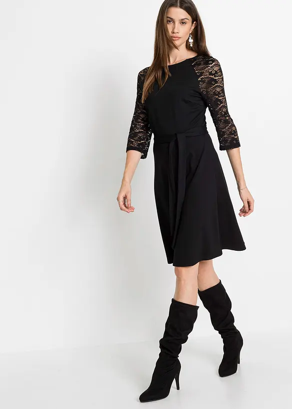 Jerseykleid in schwarz von vorne (Totalaufnahme) - bonprix