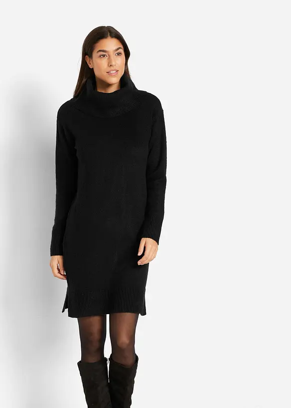 Oversize-Strickkleid mit Rollkragen in schwarz von vorne (Totalaufnahme) - bonprix