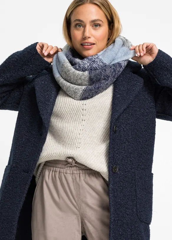 Loop Schal mit Farbverlauf in blau von vorne (im Anschnitt) - bonprix