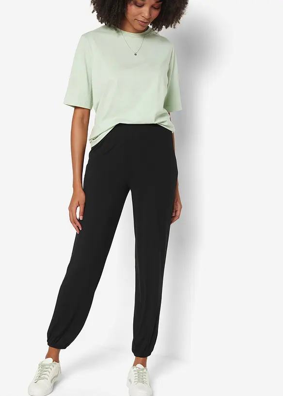 Jersey-Hose aus Viskose-Mix in schwarz von vorne - bonprix