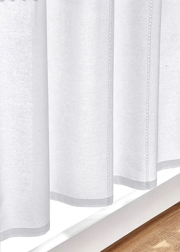 Bio Baumwoll Scheibengardine mit Spitzenkante in weiß Detailaufnahme vom Material - bonprix