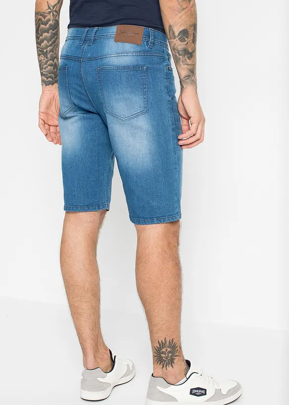 Stretch-Jeans-Bermuda mit verstärktem Schritt in Regular-Fit in blau von hinten - bonprix
