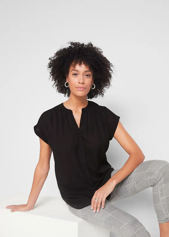 Tunikabluse Georgette in schwarz von vorne (im Anschnitt) - bonprix