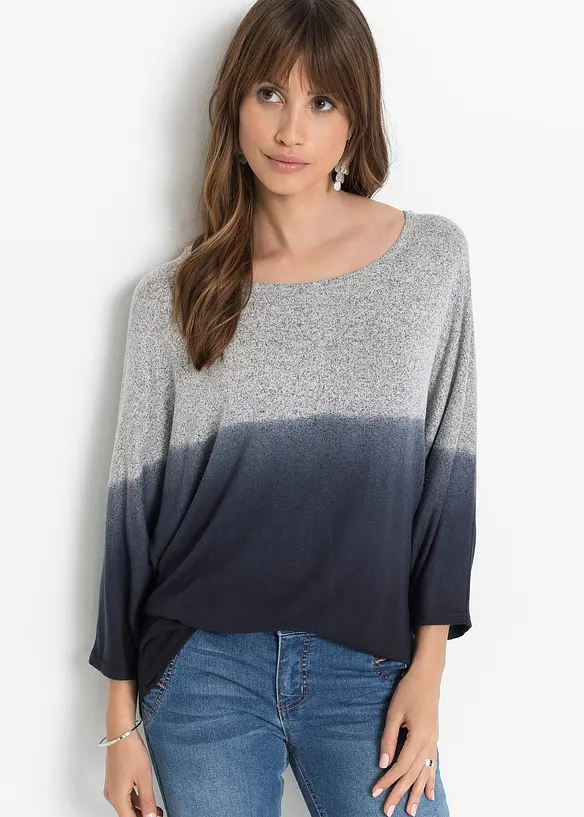 Oversize-Shirt mit Farbverlauf in grau von vorne (im Anschnitt) - bonprix